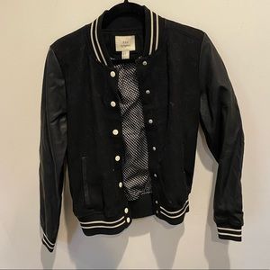 Bomber jacket